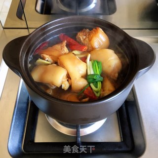 砂锅炖猪蹄的做法步骤：4