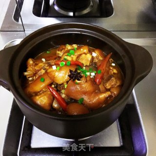 砂锅炖猪蹄的做法步骤：7