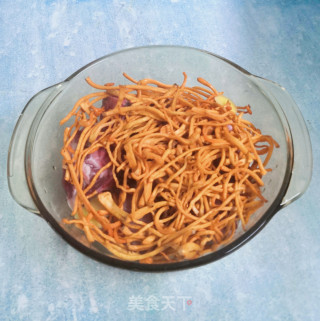 虫草花炖猪尾骨，很香浓的做法步骤：4