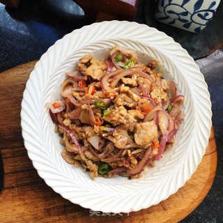 洋葱炒里脊肉的做法步骤：10