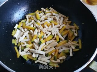 南瓜炒豆腐的做法步骤：4