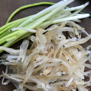 银鱼南瓜饼的做法步骤：3