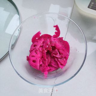蜜汁胭脂藕的做法步骤：8