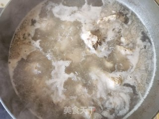 洋葱土豆炖排骨的做法步骤：2