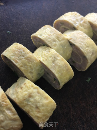 辣椒韭菜炒鲮鱼蛋卷的做法步骤：3