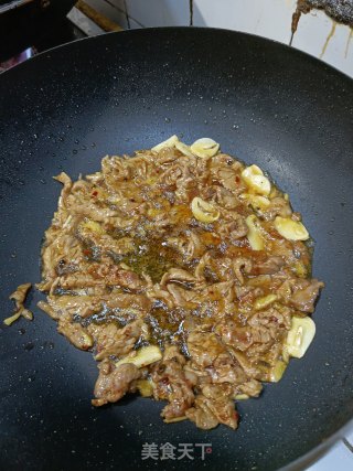 杏鲍菇炒肉片的做法步骤：3