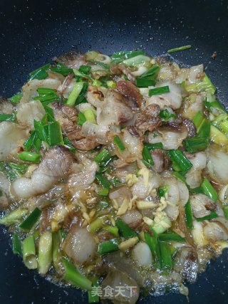 蒜苗五花肉的做法步骤：4