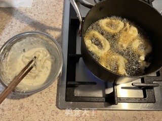 酥炸鱿鱼圈 — 蛋白面糊版的做法步骤：4