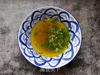 虫草花排骨清汤面的做法步骤：5