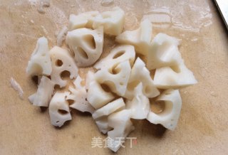 冰糖莲藕银耳汤的做法步骤：3