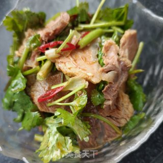 香菜拌熟肉的做法步骤：10