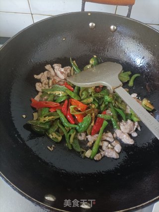 辣椒炒肉的做法步骤：9