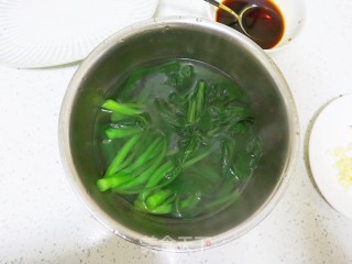 白芍菜心的做法步骤：4