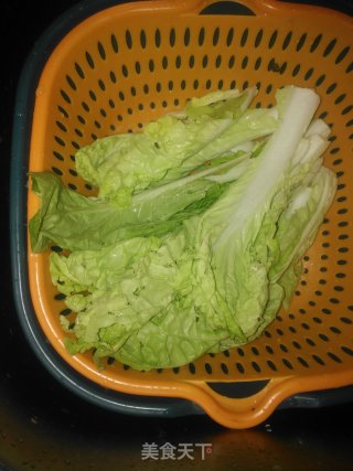 小白菜水饺的做法步骤：1