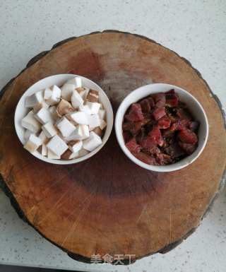 黑胡椒杏鲍菇牛肉粒的做法步骤：3