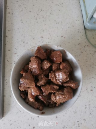 黑胡椒杏鲍菇牛肉粒的做法步骤：5