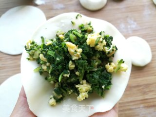 萝卜缨鸡蛋盒子的做法步骤：9