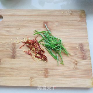 葱油豆腐的做法步骤：2