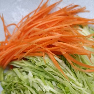 熟肉拌卷心菜的做法步骤：4