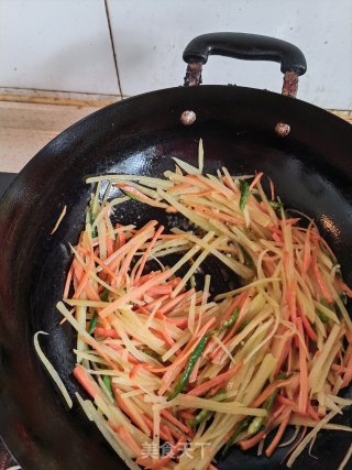 三色丝的做法步骤：5
