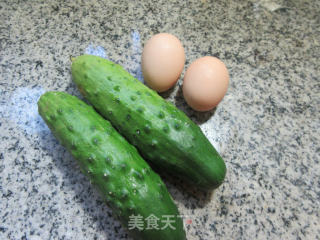 煎鸡蛋炒黄瓜的做法步骤：1