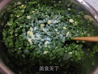 鸡蛋韭菜盒子的做法步骤：8