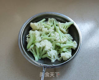 番茄炒花菜的做法步骤：5
