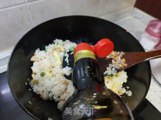 什锦炒饭的做法步骤：8