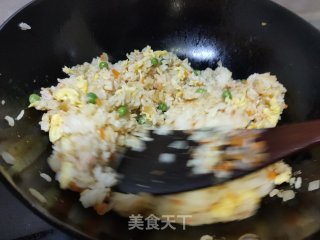 什锦炒饭的做法步骤：9