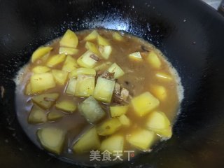 烩土豆块的做法步骤：4
