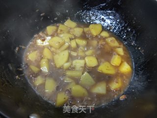 烩土豆块的做法步骤：5