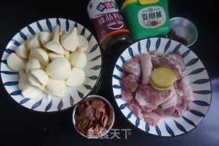 茨菇炖肉的做法步骤：1