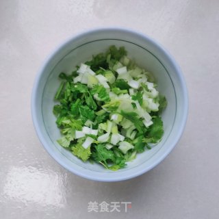 酸辣酥肉汤的做法步骤：4