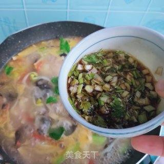 酸辣酥肉汤的做法步骤：14
