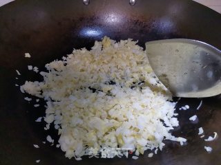 酸包菜肉末的做法步骤：3