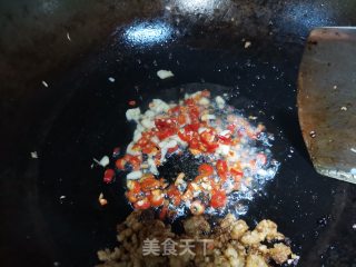 酸包菜肉末的做法步骤：6