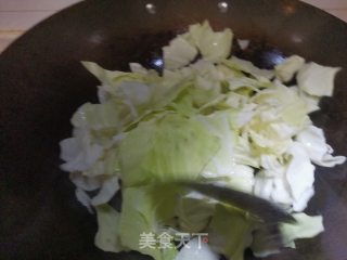 手撕包菜的做法步骤：1