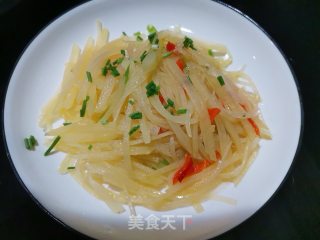 土豆丝的做法步骤：4