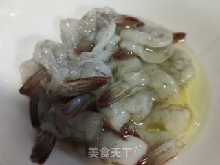 芥末虾球的做法步骤：4
