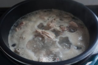 芋头烧鸭腿的做法步骤：6