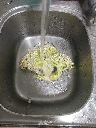 干锅菜花的做法步骤：1