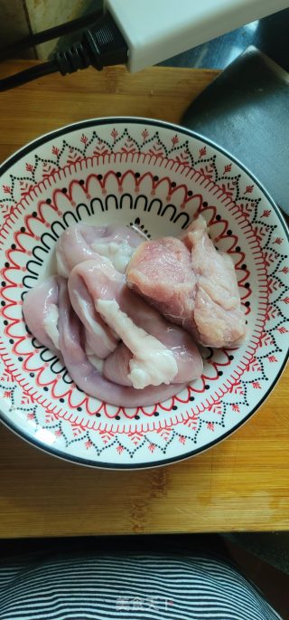 粉肠瘦肉粥的做法步骤：4