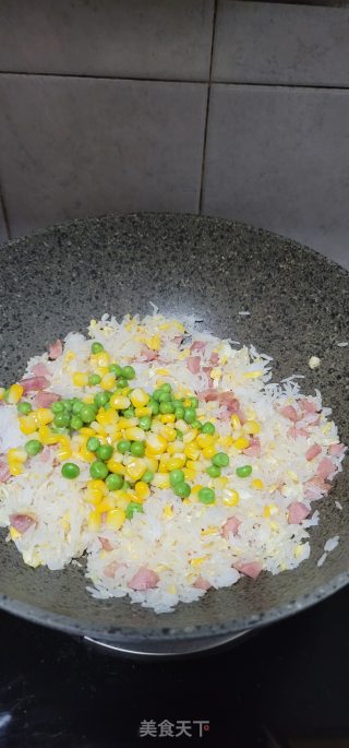香肠蛋炒饭的做法步骤：7