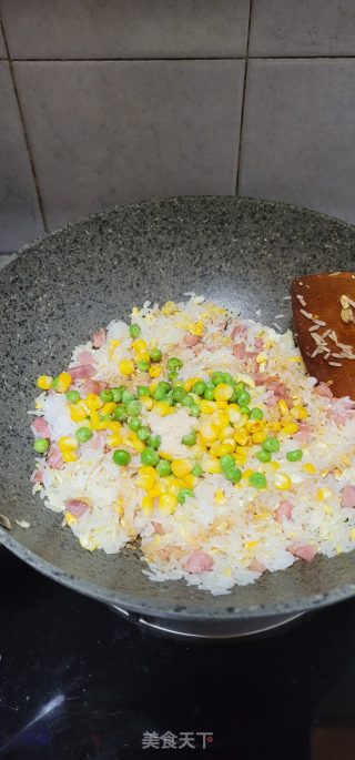 香肠蛋炒饭的做法步骤：8