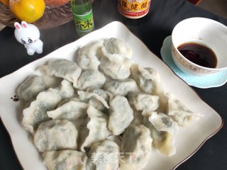 菠菜三鲜水饺的做法步骤：18