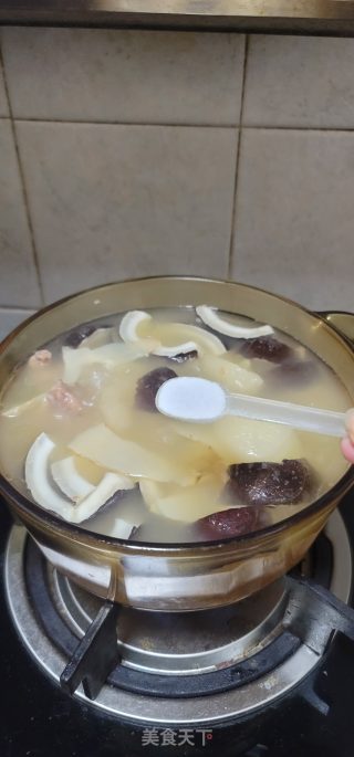 海底椰排骨汤的做法步骤：6