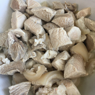 香菇板栗红烧肉的做法步骤：4