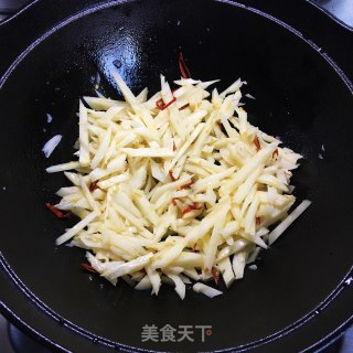 辣炒藕条的做法步骤：2