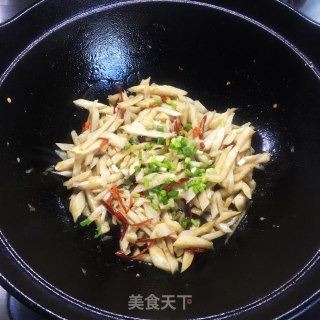 辣炒藕条的做法步骤：6