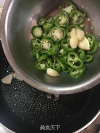 小炒回锅肉的做法步骤：5